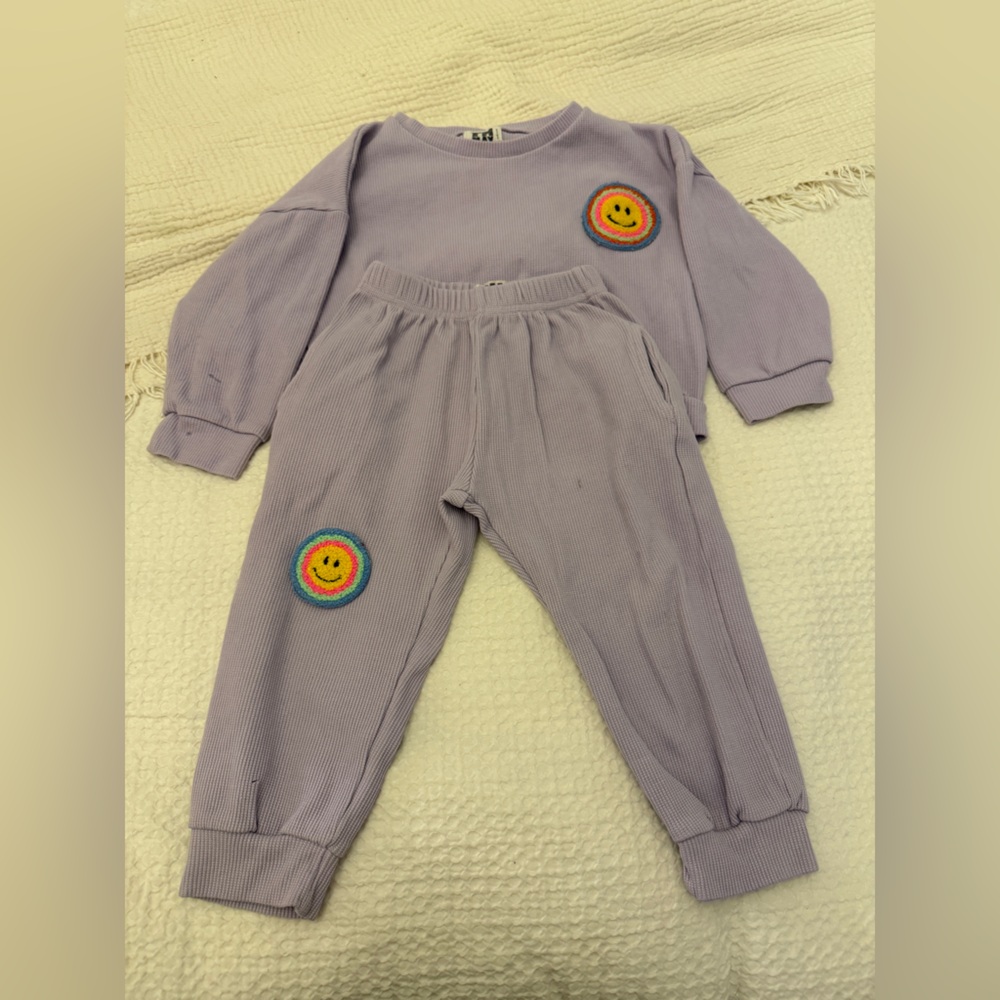 Pre-Owned Kids Lilac Set with Rainbow Smiley
